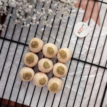 قطاب گردو دارچین  - رژیمی (کتوژنیک و دیابتیک) تهیه شده از آرد بادام ایرانی خالص و استویا - شیرین اما بدون قند