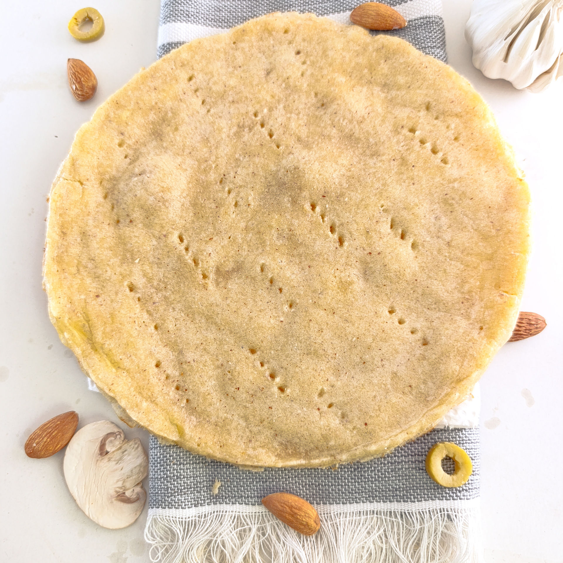 نان پیتزا پیش پخت تک نفره 100 گرمی رژیمی | کتوژنیک - با آرد بادام - بسته 3 و 6 تایی