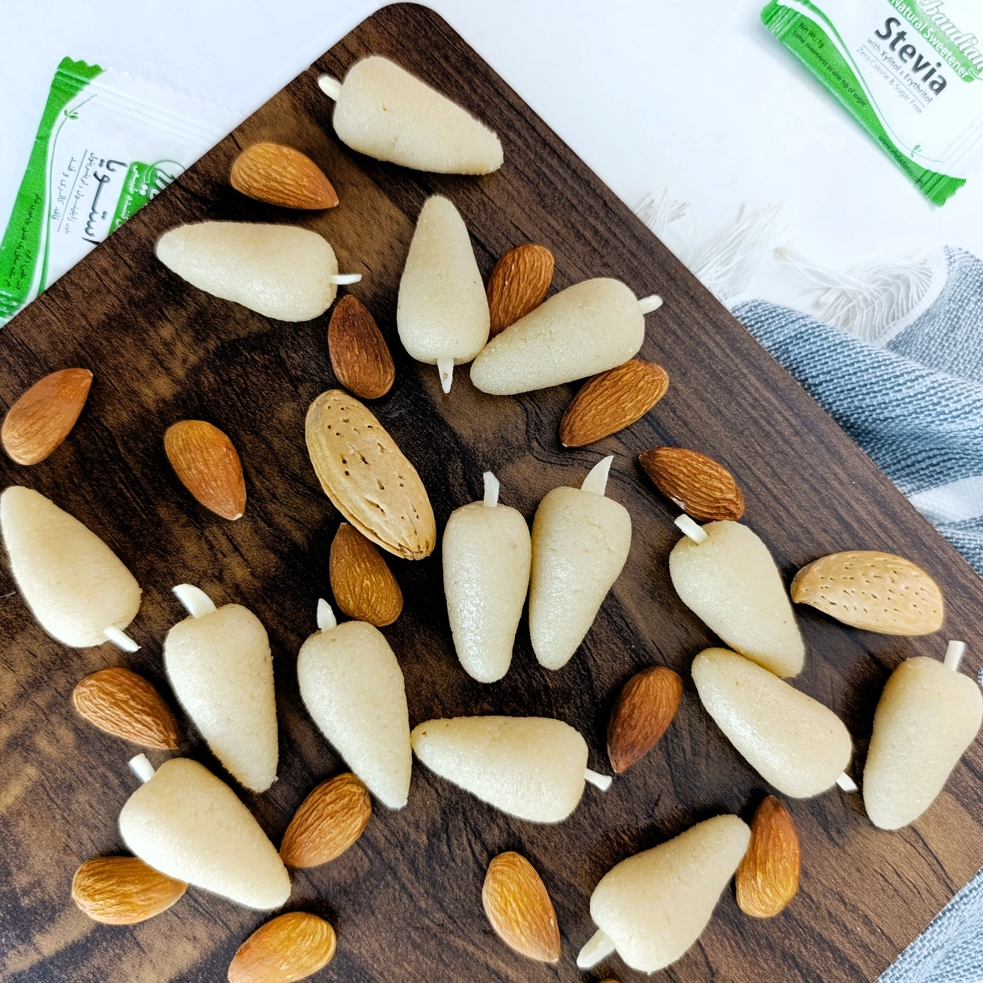 شیرینی توت بادام رژیمی| کتوژنیک و دیابتیک- شیرین شده با استویا- شیرین اما بدون قند